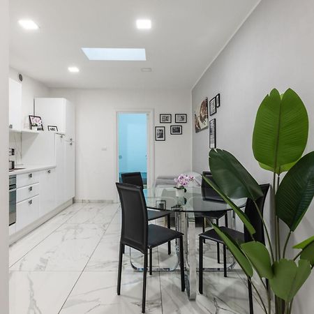 Chic House Apartment Bari Exterior photo