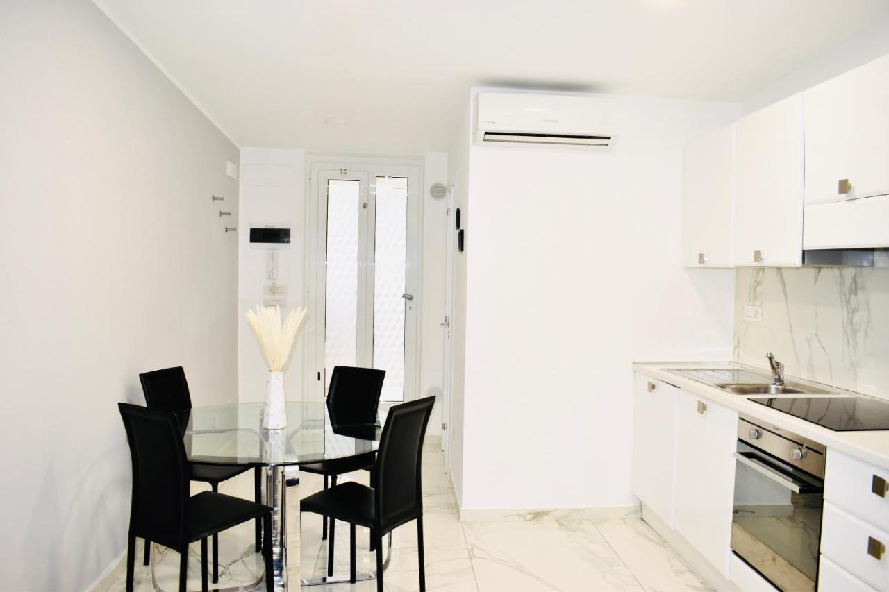 Chic House Apartment Bari Exterior photo