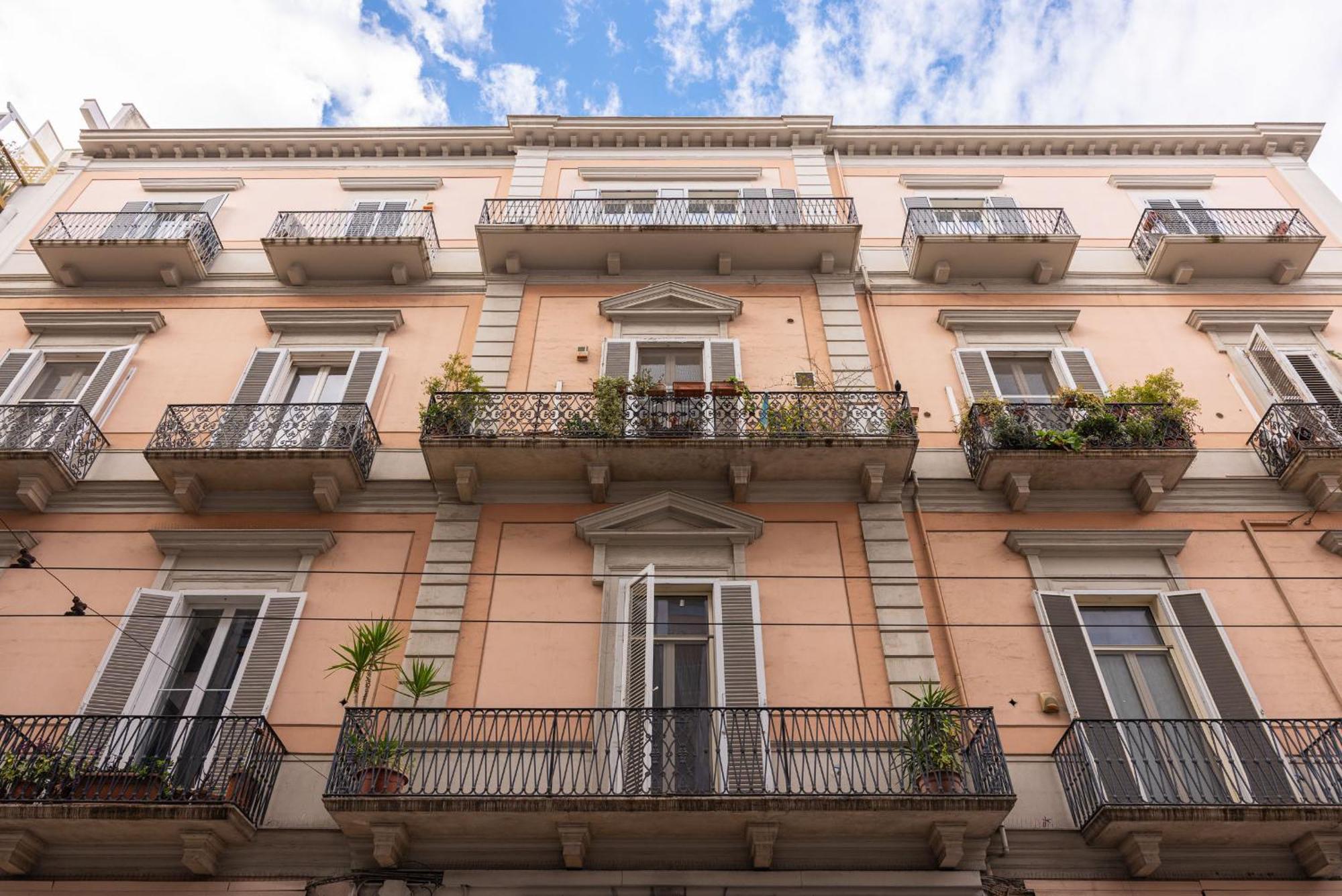 Chic House Apartment Bari Exterior photo
