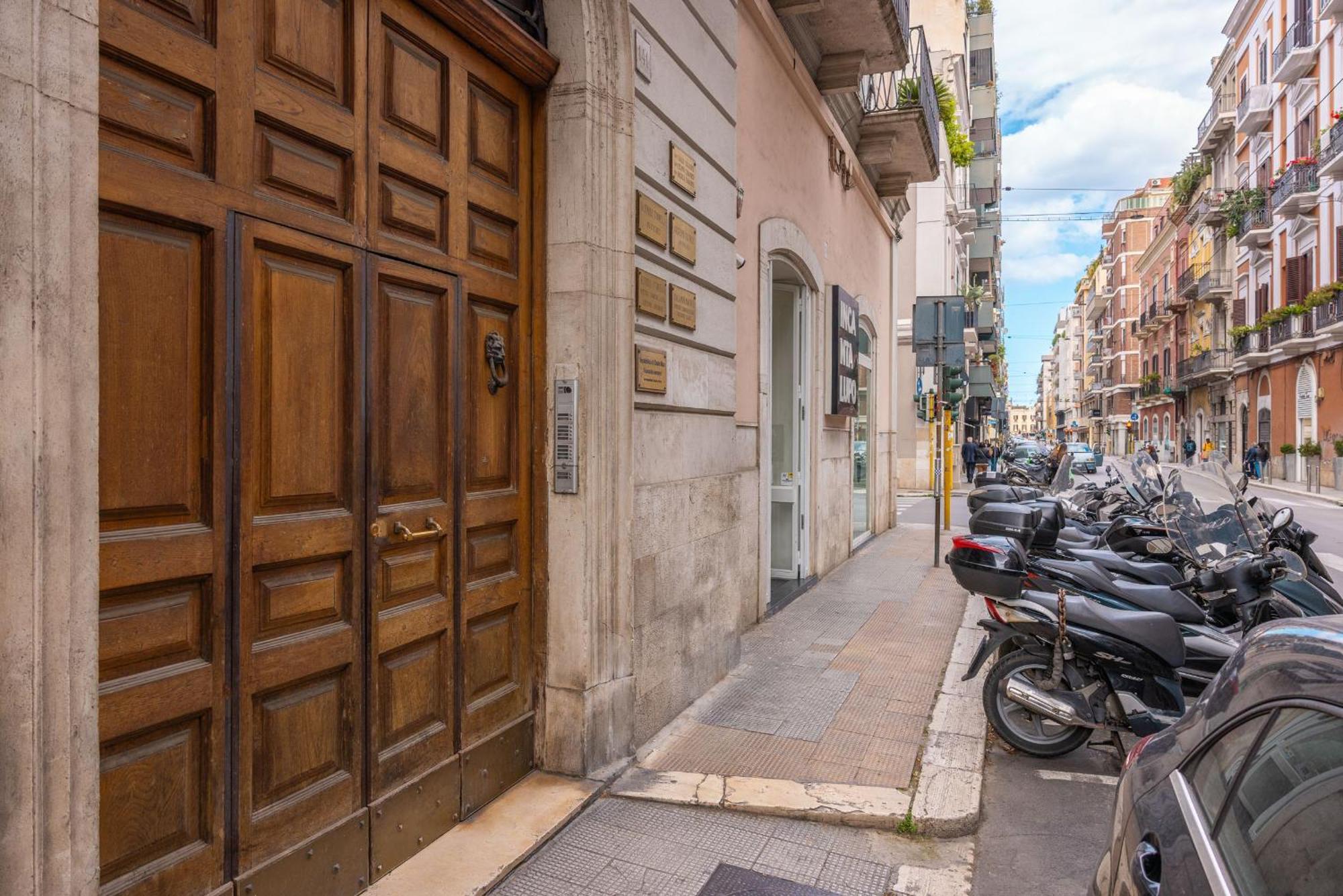 Chic House Apartment Bari Exterior photo